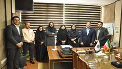 آیین تقدیر از کارکنان منابع انسانی در بیمارستان بهارلو